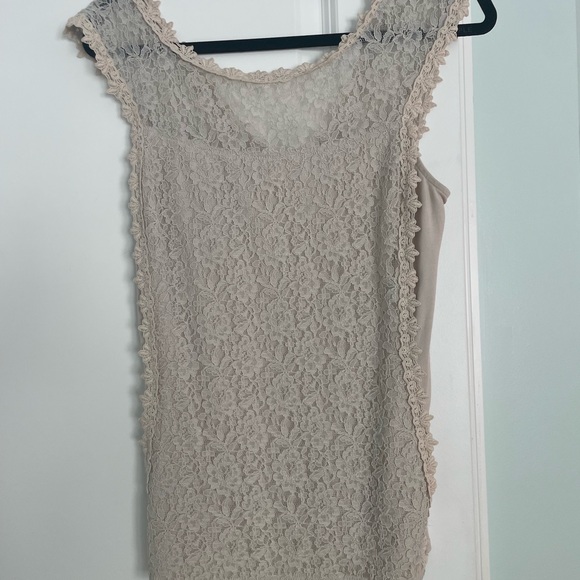 Women lace shirt - Picture 1 of 3